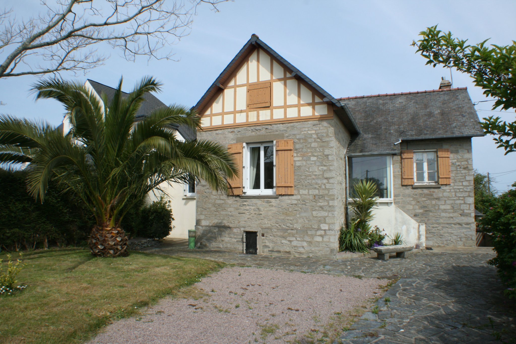 vente À SaintCastLeGuildo Jolie maison en pierre avec deux chambres